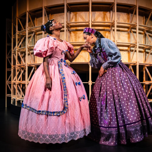 Tre systrar – Örebro Teater 2026 Foto: Jenny Baumgartner