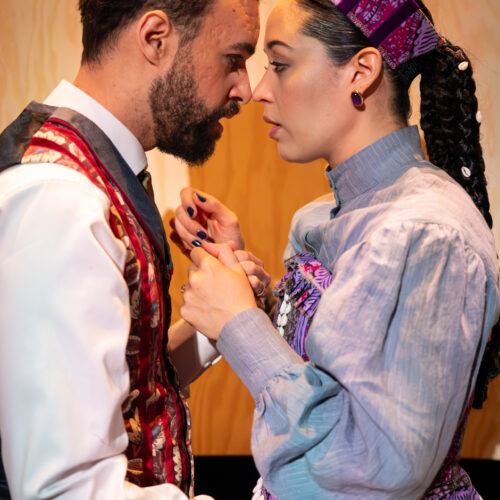 Tre systrar – Örebro Teater 2026 Foto: Jenny Baumgartner