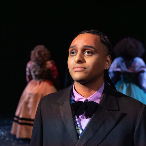 Tre systrar – Örebro Teater 2026 Foto: Jenny Baumgartner