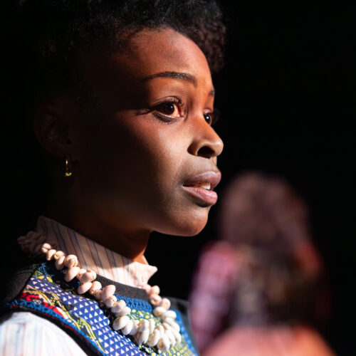 Tre systrar – Örebro Teater 2026 Foto: Jenny Baumgartner