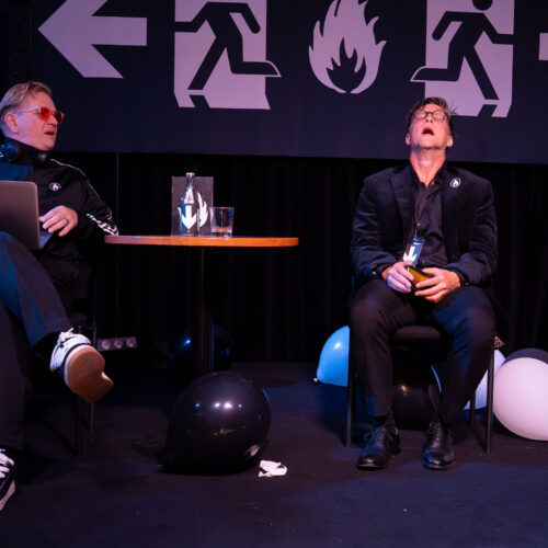 Exit poll – vi har ett resultat. Örebro Teater 2026 Foto: Erik Wärlegård.